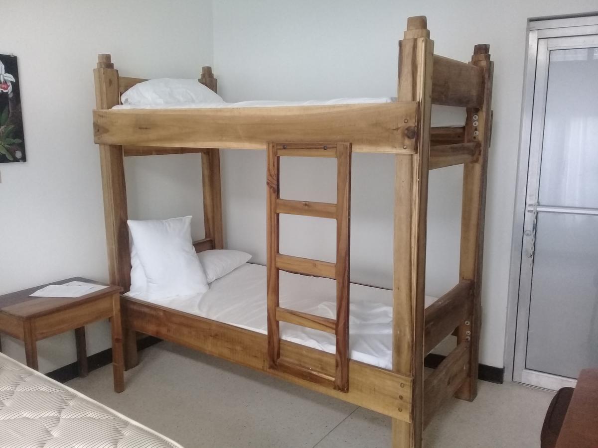 Hostel Quintonido Jarabacoa Zewnętrze zdjęcie